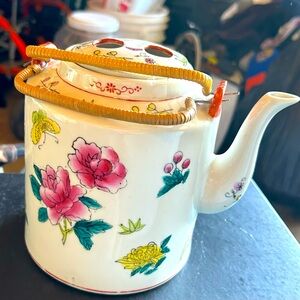 Zhongguo Jingdozhen Teapot